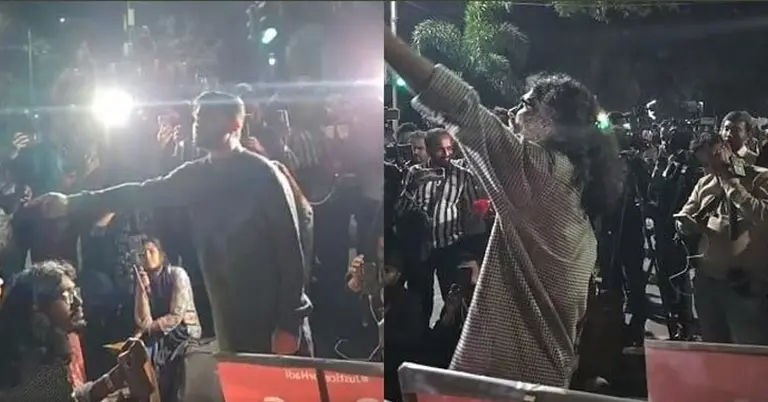 যমুনার সামনে ইনকিলাব মঞ্চের অবস্থান